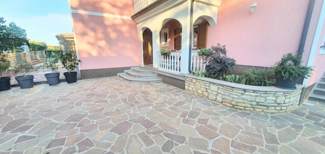 Apartmani Radmila Nova Vas  ภายนอก รูปภาพ